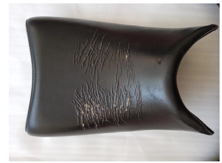 زین جلو موتورسیکلت مگلی ۲۰۰ ( استوک )